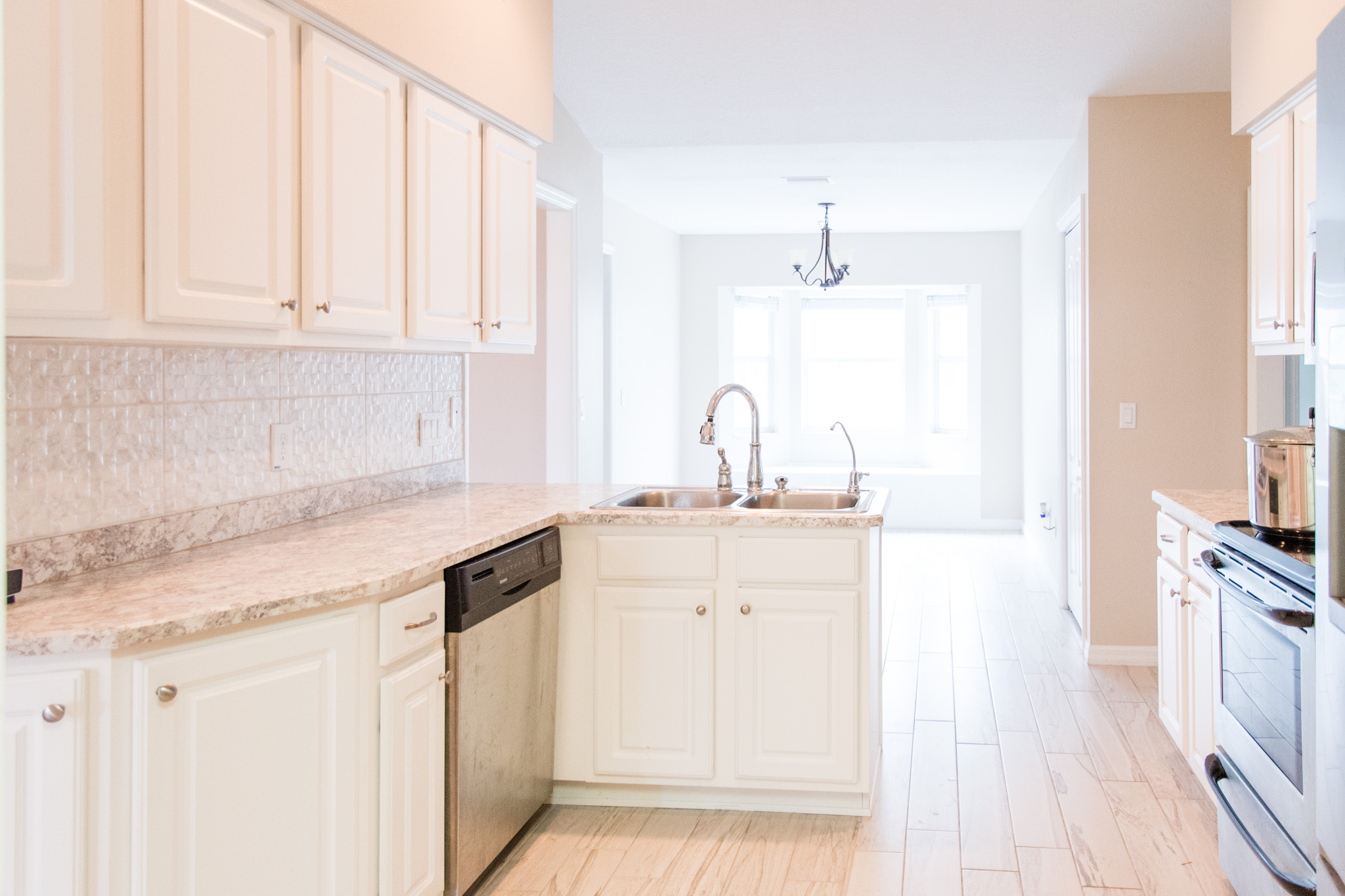 Florida Kitchen and Breakfast Nook