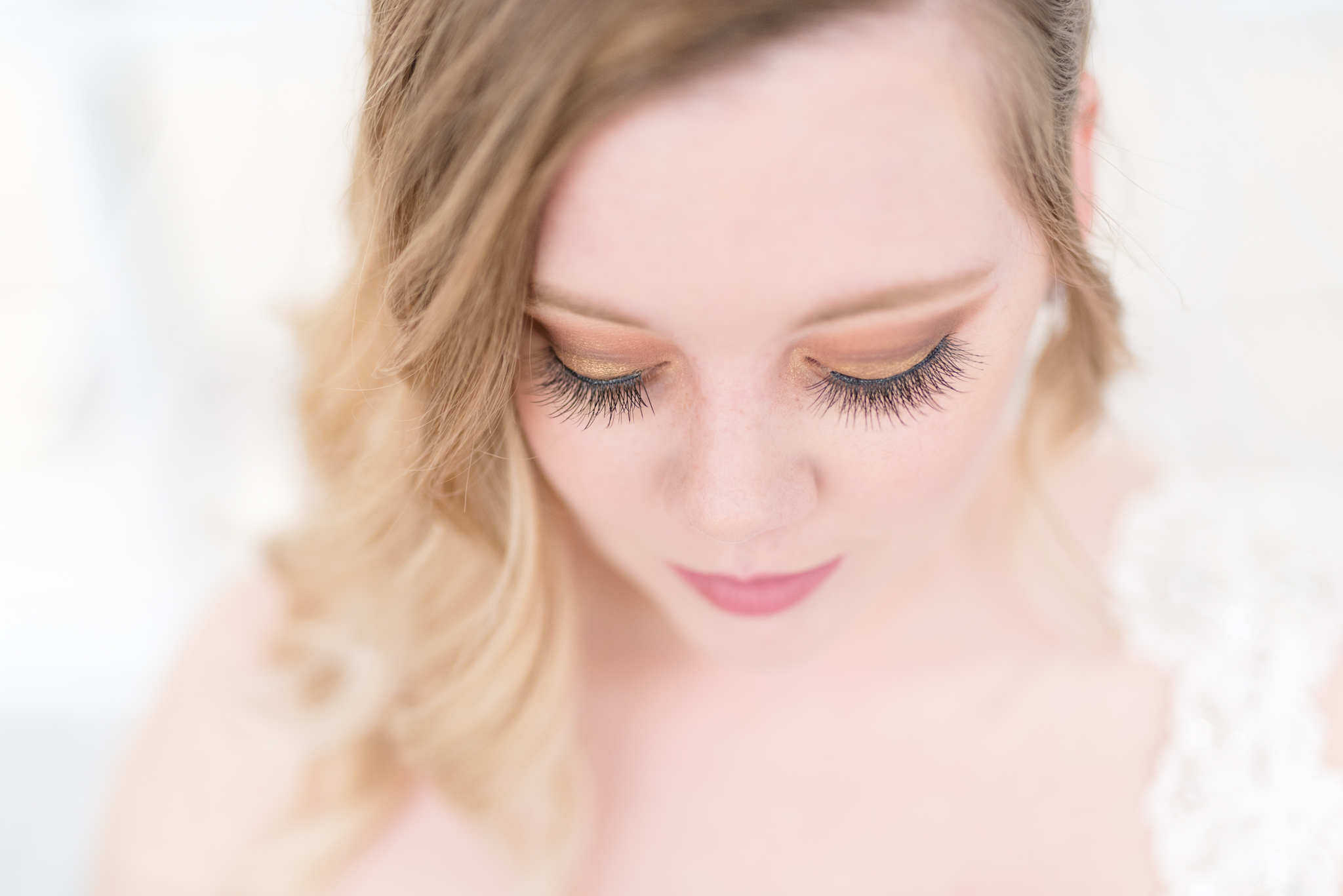 Close up of bride's eyelashes.