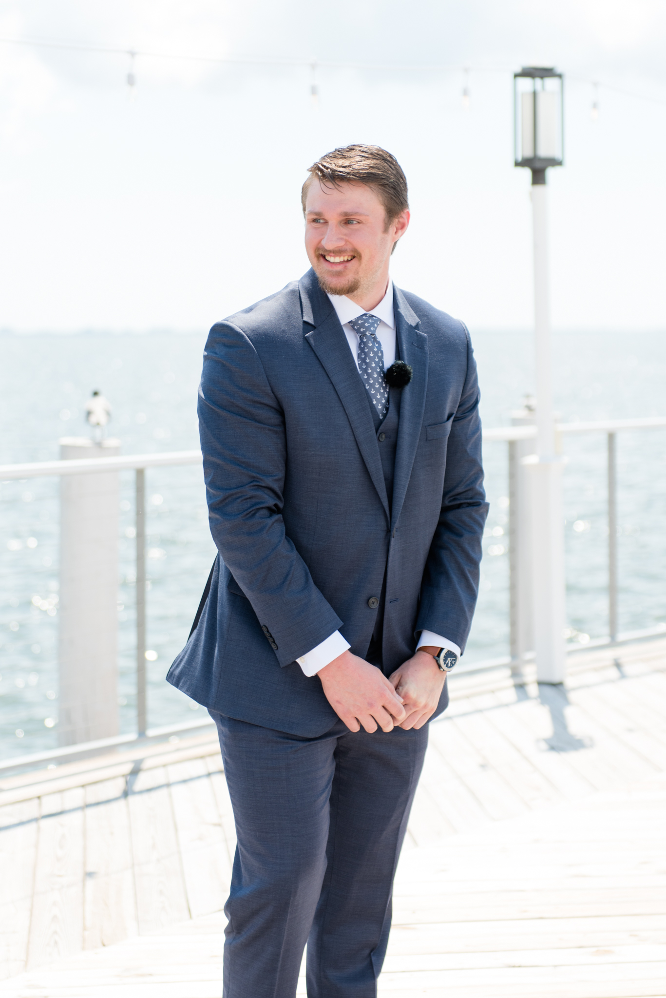 Groom's reaction during first look.