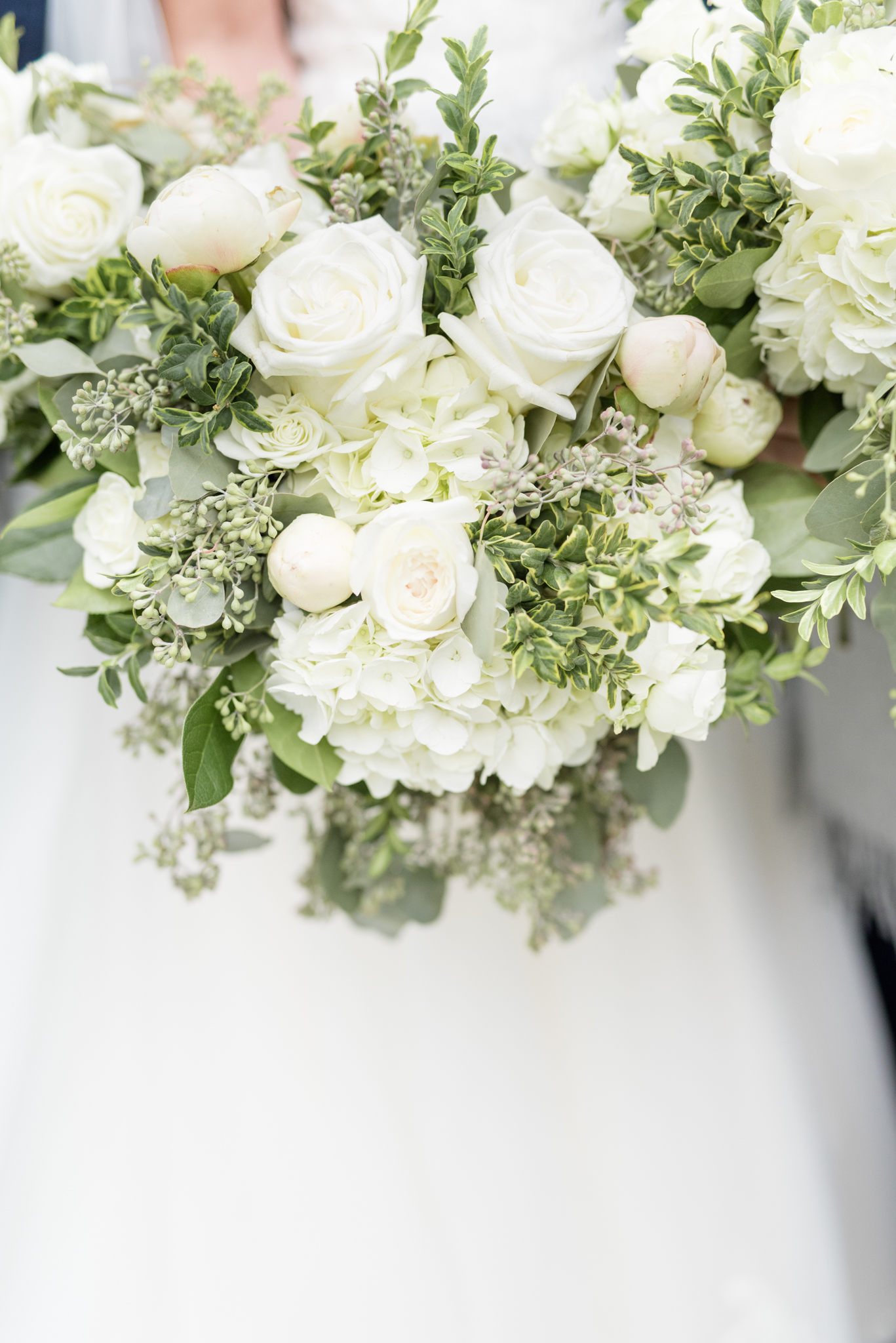 Wedding bouquets with white roses.