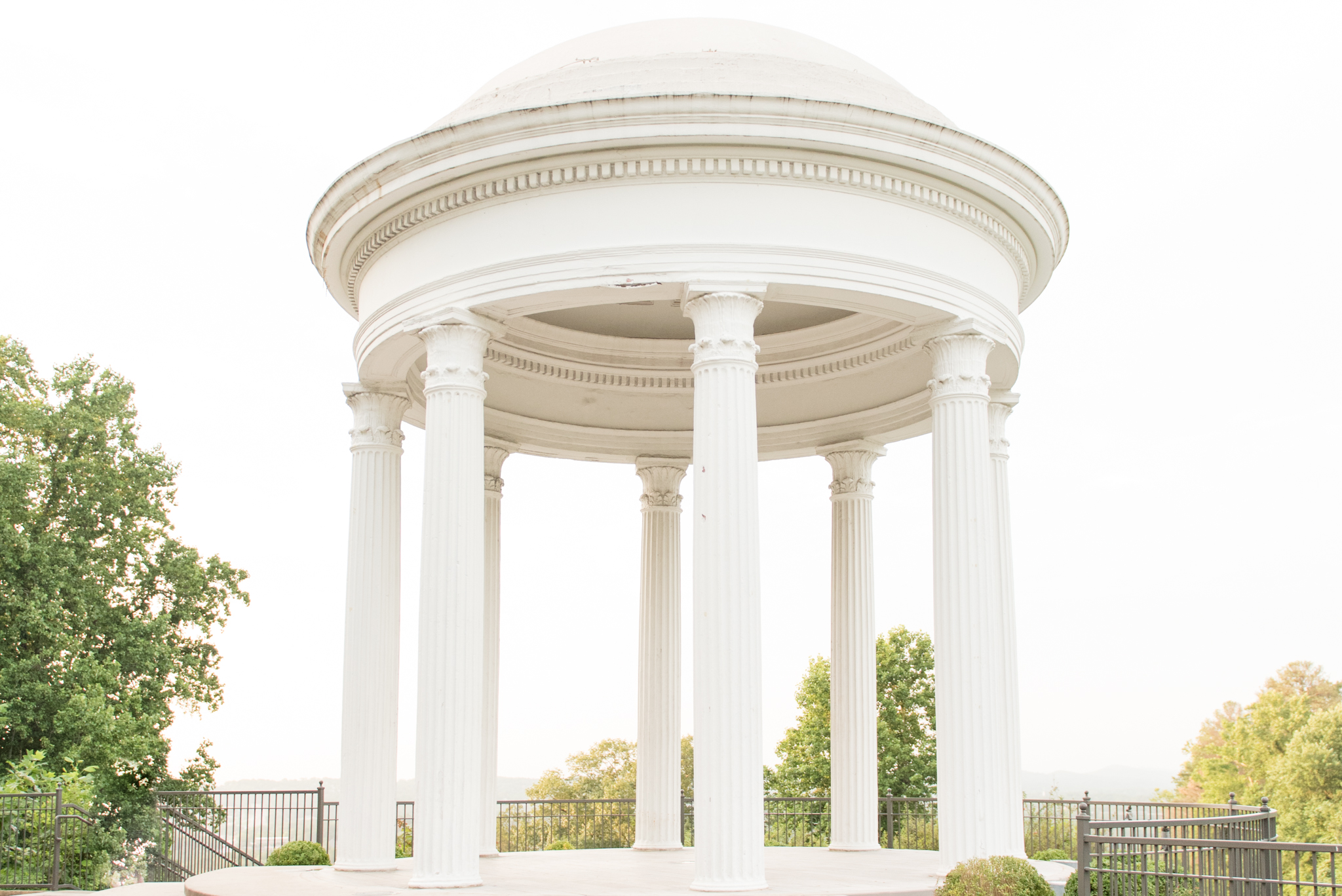 white columns with large white dome.