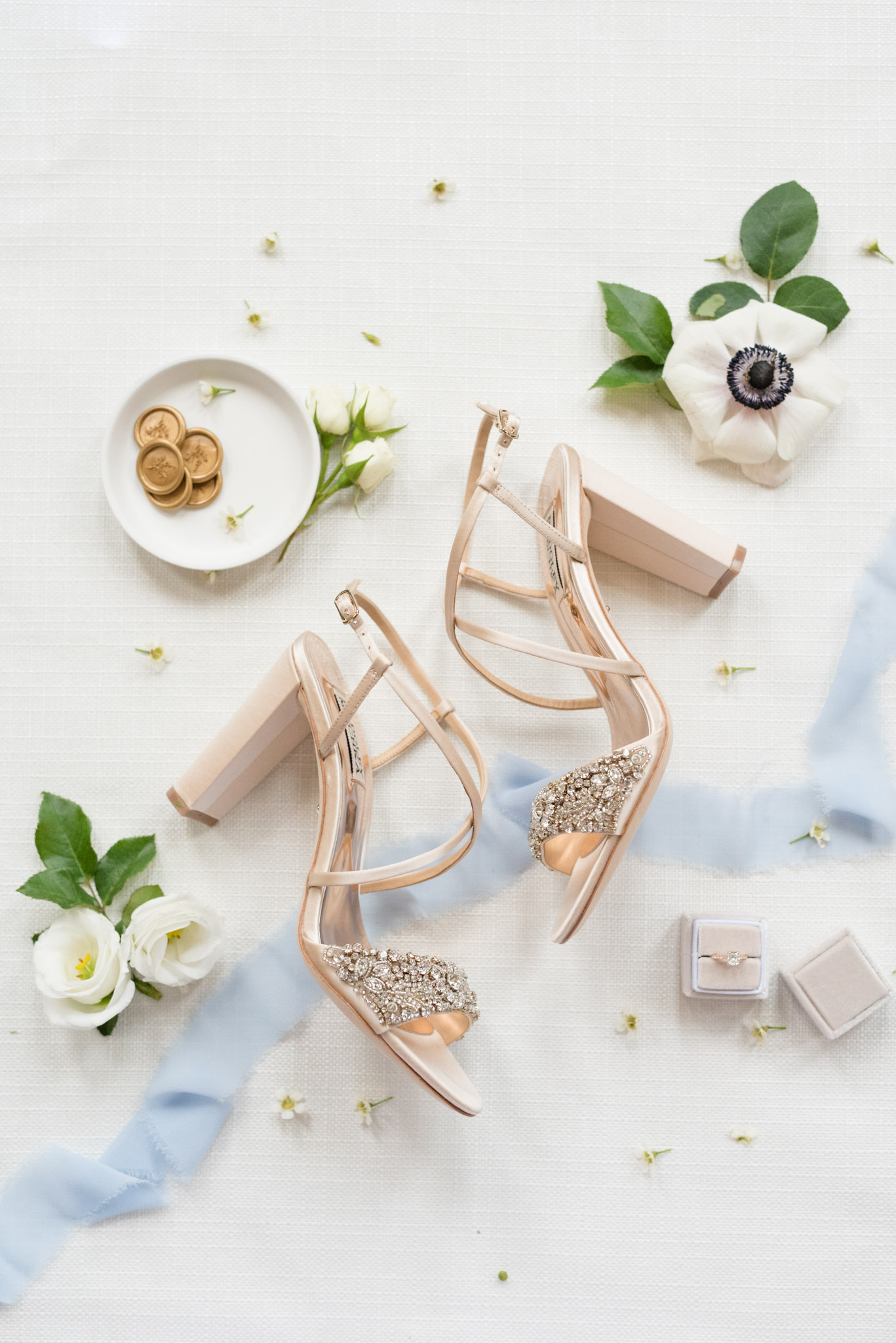 Bride's shoes and details.